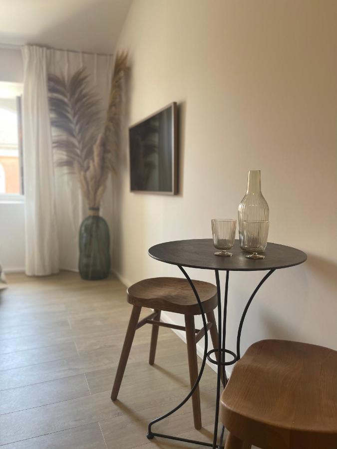 La Apartment *